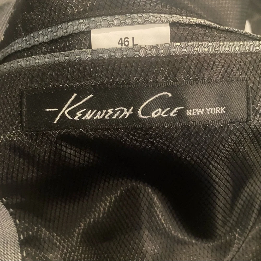 KENNETH COLE  New York  Men's size 46L Gray wool blend Suit/Sport Coat Blazer